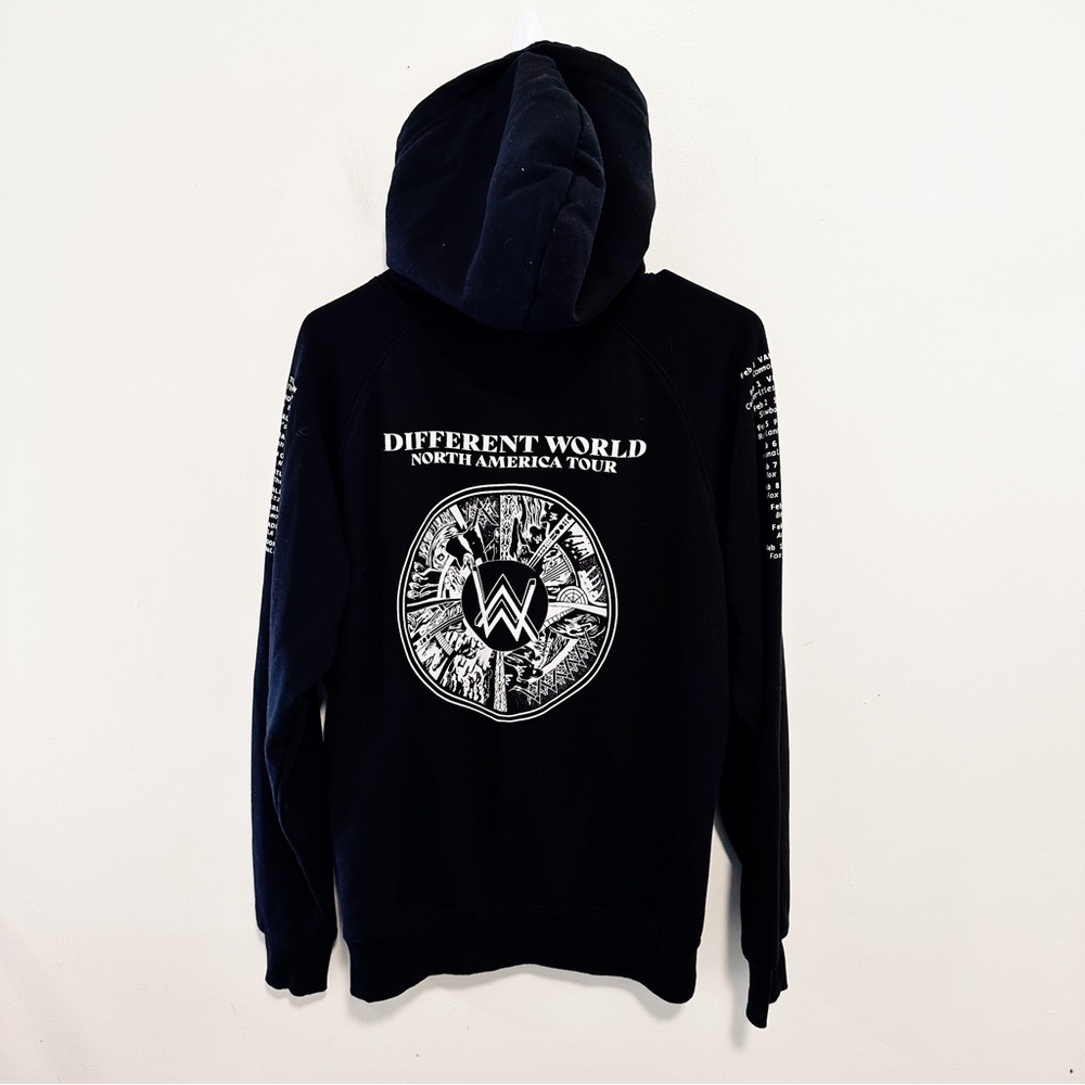 Different World British Rock Band Tour Sweatshirt Hoodie - Picture 5 of 5